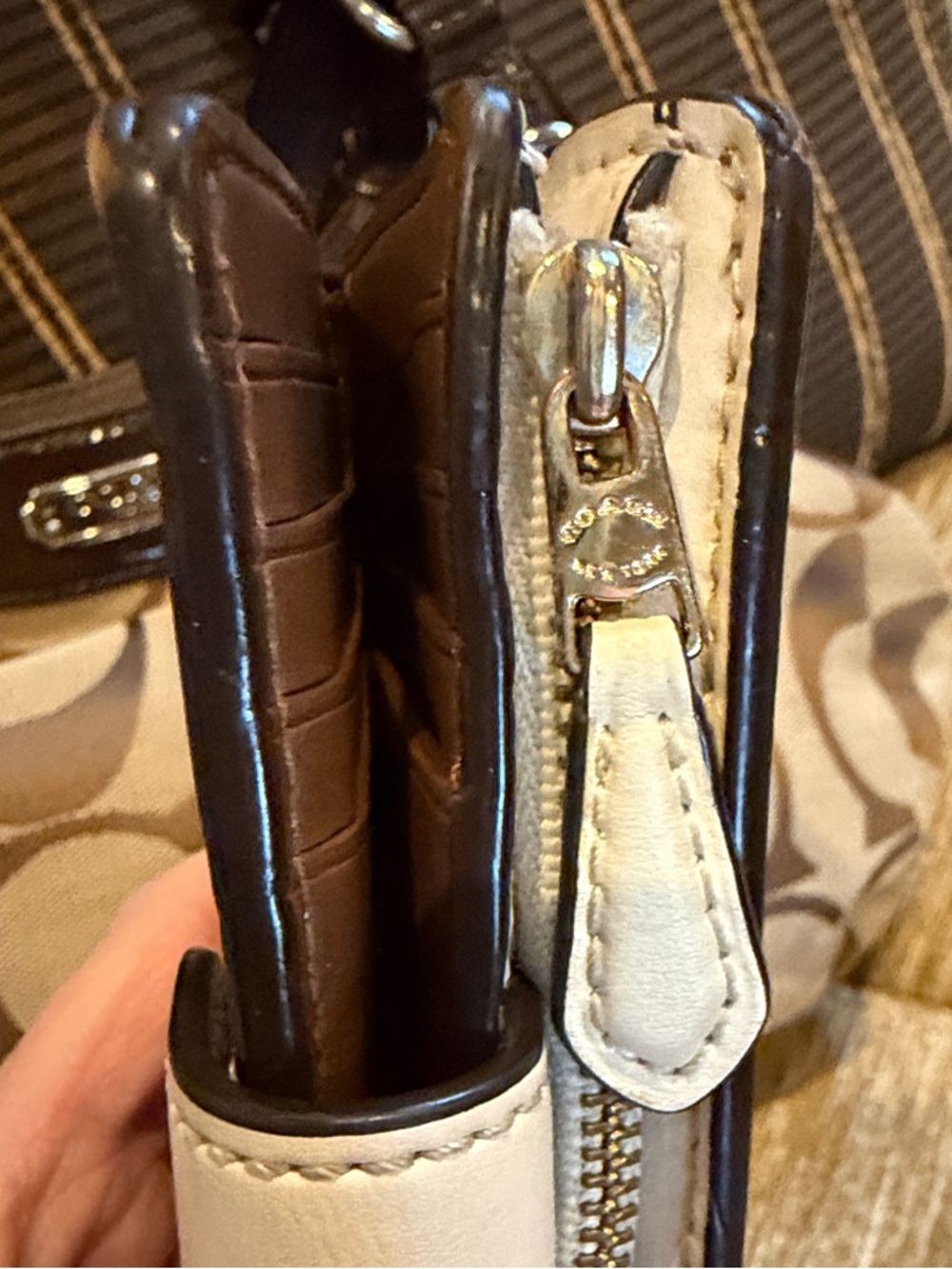 Coach Brown Monogram Canvas Wallet with White Leather and Tab Accent 💼 - Picture 13 of 16